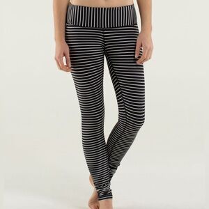 Lululemon Wunder Under Pant Parallel Stripe Black White / Black